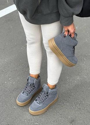 Кроссовки женские зимние