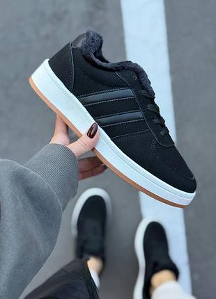 Кроссовки женские зимние