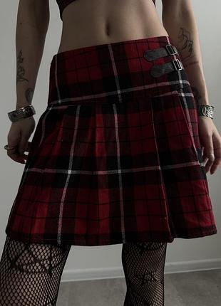 Вовняна спідниця в клітинку