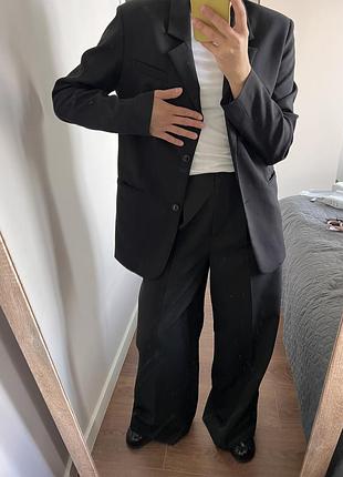 Жакет прямий класичний із завʼязкою бренду jul