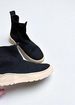 Дитячі кросівки zara