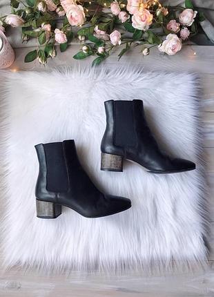 Женские кожаные сапоги ботильоны