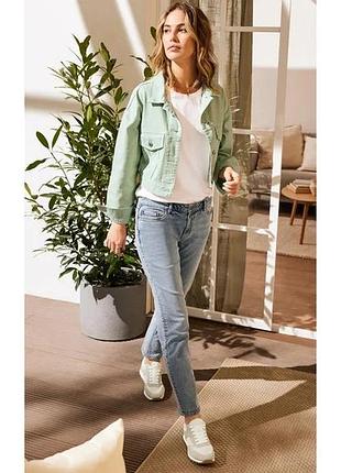 Жіноча джинсова куртка/піджак esmara