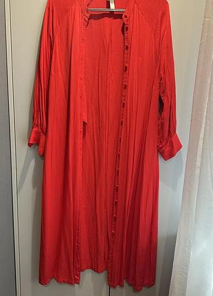 Красное платье ,миди с поясом