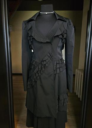 Очень женский тренч,размер м. бренд