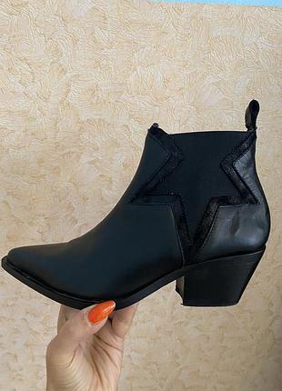 Ботинки казаки итальянские  кожа в стиле диор 36 36,5