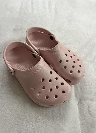 Кроксы фирмы сrocs размер m 4 w 6 (наш 35-36 ) по стельке 22,5-23 см.