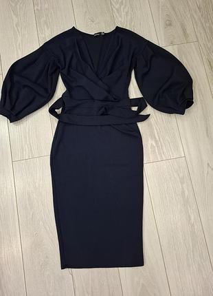 Стильное платье