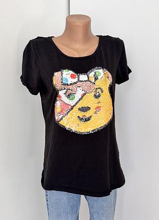 Жіноча чорна футболка з принтом паєтки медведик базова 100% бавовна m lвільна посадка оверсайз