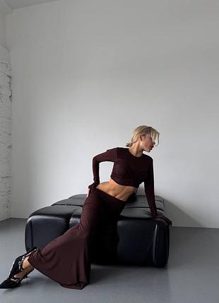 Костюм з спідницею