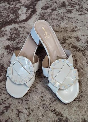 Шлепанцы jeannot