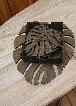 Набор подставок под горячее из дерева