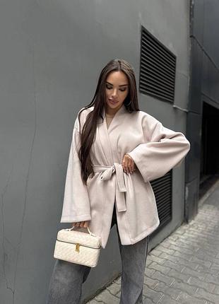 Теплый женский кардиган с поясом