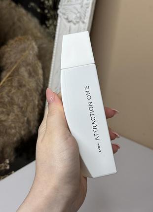 Парфумерна вода avon attraction one fresh 50 мл для неї