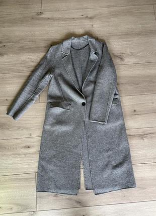 Сіре шкрстяне пальто zara розмір м-l