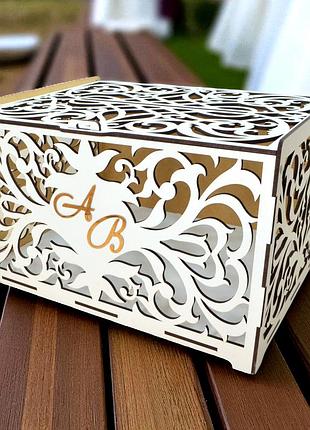 Дерев'яна коробка на весілля 30х23х18 см весільна скарбниця з іменами коробочка для грошей скриня скарбничка біла ажурна