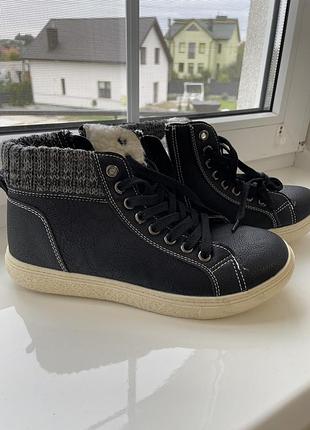 Німецький якісний бренд . тепленькі черевички для хлопчика