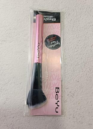 Косметичний пензлик для контурингу та рум'ян beyu contour&blush brush
