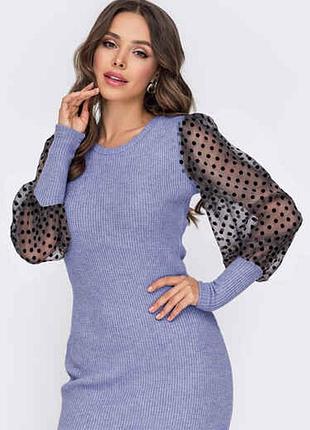 Плаття з фатіновими рукавами в горошок
