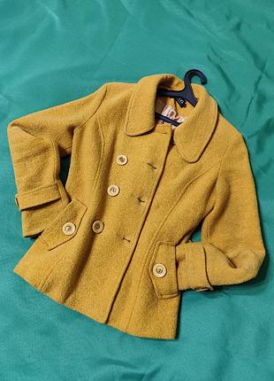 Пальто демісезонне жіноче гірчичний колір