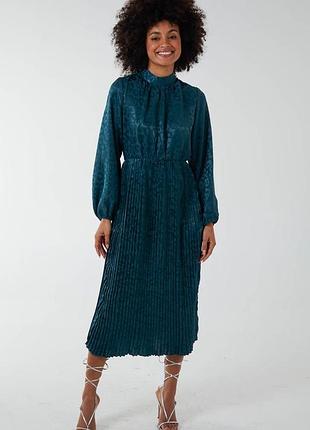 Сатинова сукня пліссе міді