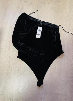 Велюровий асиметричний боді