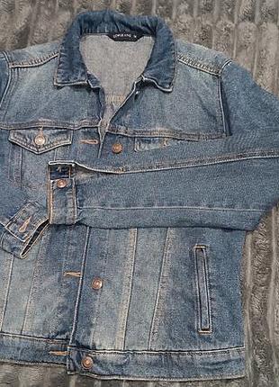Джинсовая куртка женская