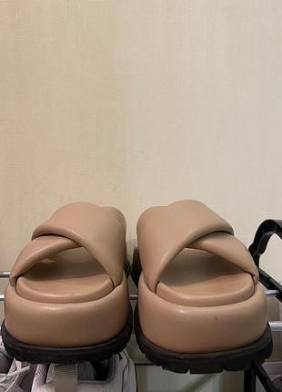 Босоніжки 🌸