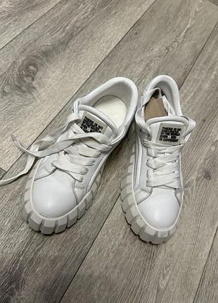 Шкіряні кеди