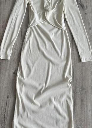 Плаття в рубчик