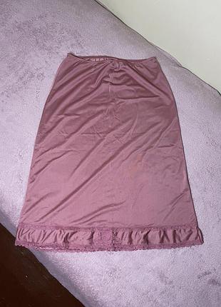 Підʼюбник рожевий з мереживом