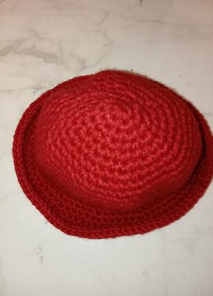 В'язана шляпка.