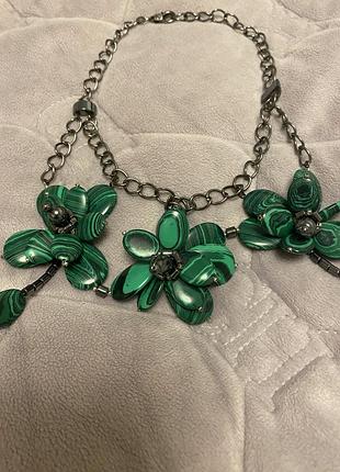 Шикарное колье из малахита