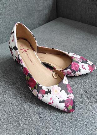 Балетки в цветы