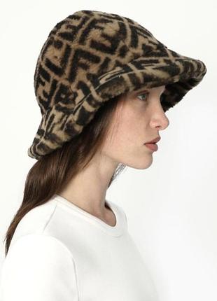 Панама шапка еко хутро zara під відомий бренд fend
