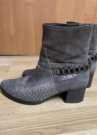 Брендовые кожаные ботинки на замке. демисезон