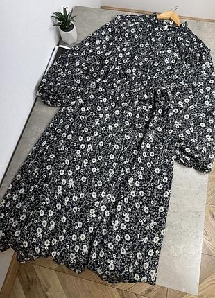 Сукня в принт