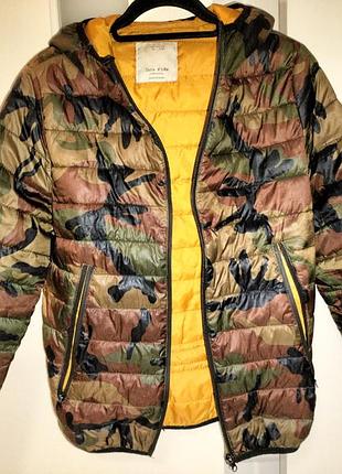 Куртка zara на 11-12р. есть нюансы на рукаве, но с такой расцветкой это не бросается в глаза. смотрите также другие мои объявления