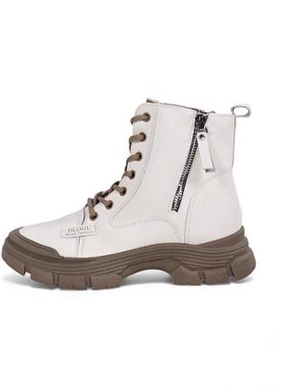 Зимние женские ботинки