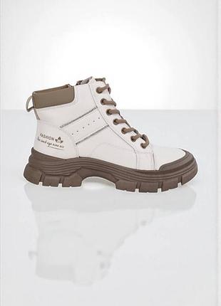 Зимние женские ботинки