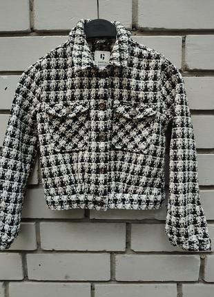 Пиджак твидовый фирмы garcia, производитель италия, размер 140/146, 10-11 лет.