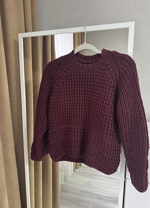 Бордовий светр