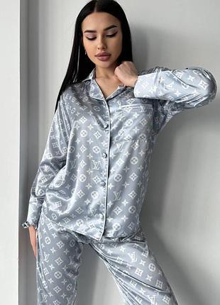 ⭐⭐⭐⭐⭐ 
шелковая женская пижама с логотипом lv a1043