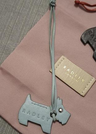 Radley  брелок собачка