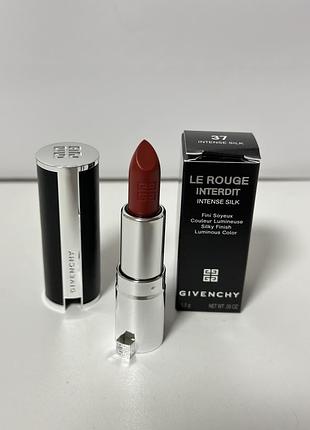 Givenchy le rouge interdit intense silk помада для губ