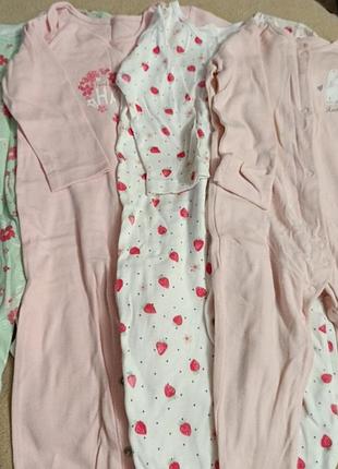 Подарю 4 человечка, 12 месяцев, в не идеальном состоянии.