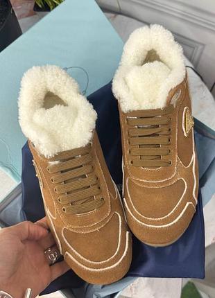 Кросівки prada