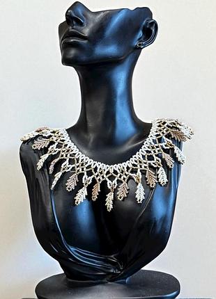 Кольє з бісеру