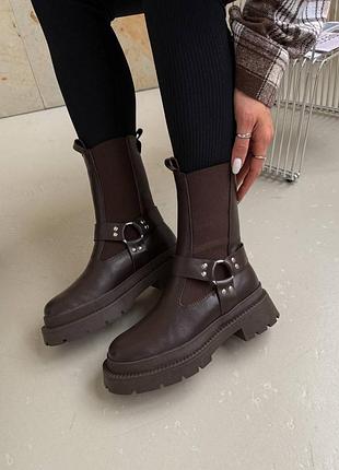 Жіночі черевики челсі новинка