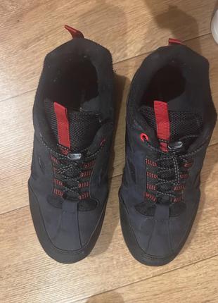 Кросівки кросовки